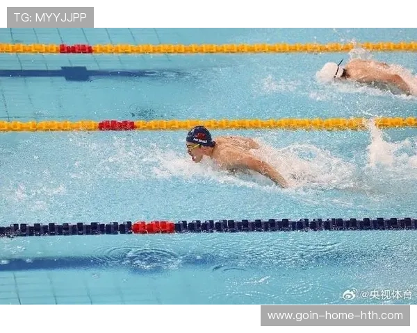 游泳决赛三人同时间触壁,慢镜回放惊讶世界 游泳决赛三人同时间触壁,慢镜回放惊讶世界