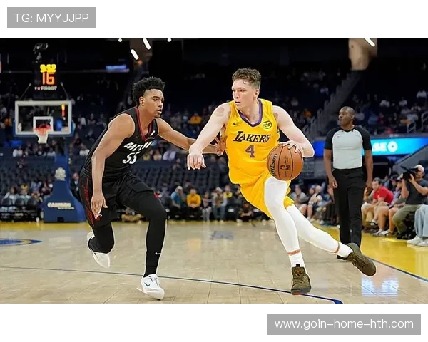 NBA球员运球保护与侧翼突破训练：打造终结者级控场技巧