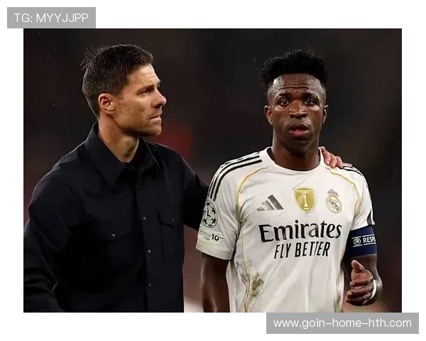 皇马更衣室暗潮涌动!阿隆索执教权威遭遇前所未有压力 皇马更衣室暗潮涌动!阿隆索执教权威遭遇前所未有压力