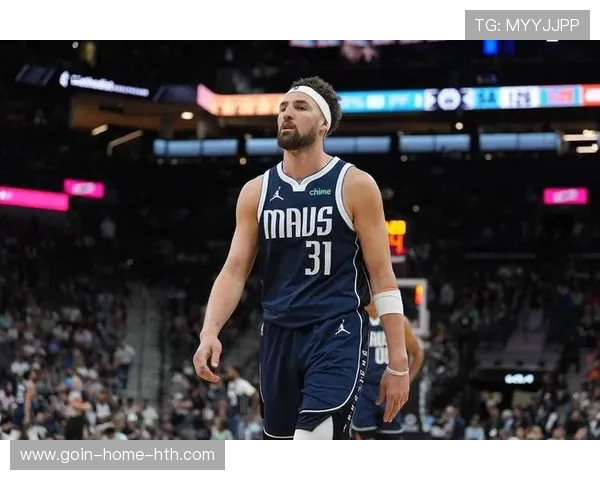 克莱表现低迷，独行侠困境深化，缺乏替代者难以摆脱困境，克莱伯独行侠