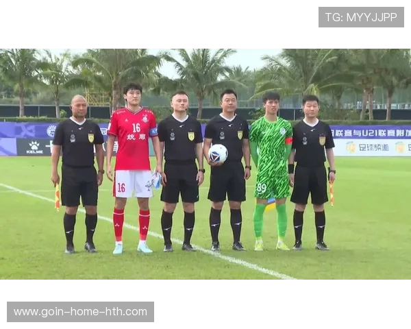 大连英博王禹中场策动边路突破,赛场上的全能指挥官 大连英博王禹中场策动边路突破,赛场上的全能指挥官