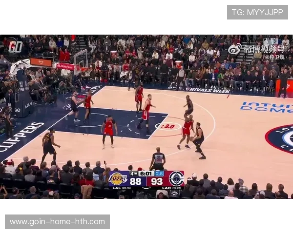 东契奇连续助攻引爆终场高潮